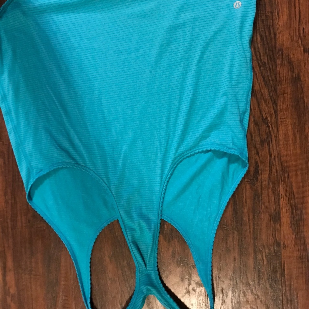 Lululemon - Picture 3 of 4